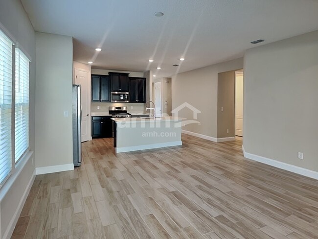 Photo - 82 Cobalt Ln