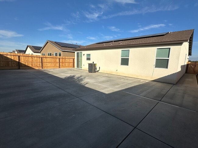 Photo - 2231 N Julieann St