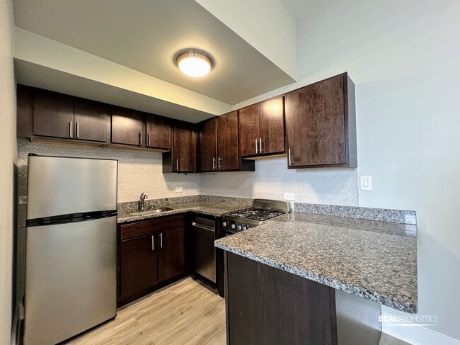 Photo - 1435 N Dearborn St Unit B4