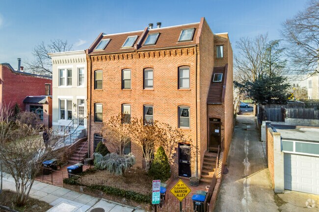 1372-1382 K St SE - 1372-1382 K St SE Apartment