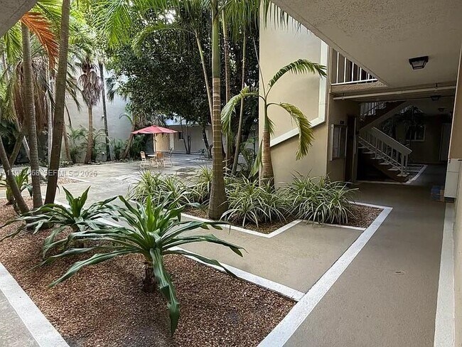 Photo - 7920 Camino Real Unidad M-111