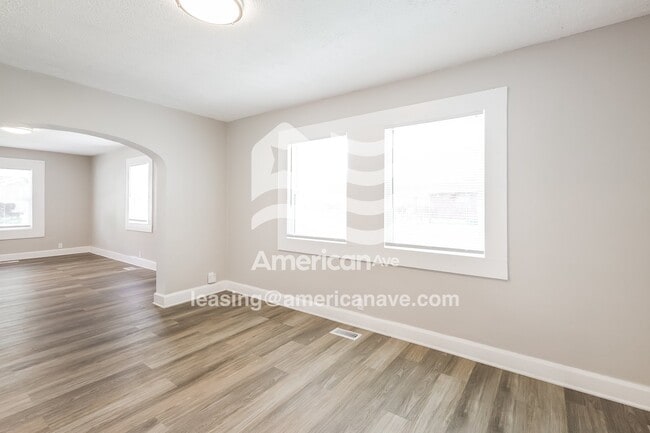 Photo - 2126 Dequincy St