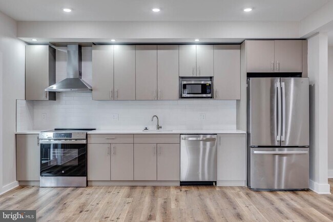 Building Photo - 1434 Parrish St