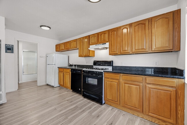 Photo - 4067 Vineyard Ave