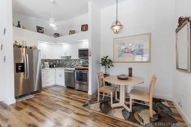 15449 Lakes of Delray Blvd Unidad 207