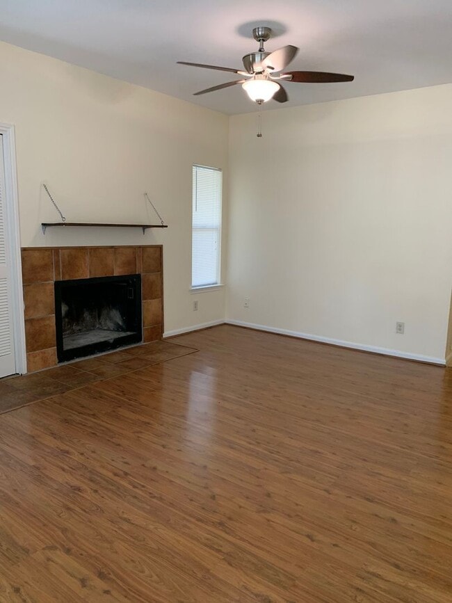 Photo - 2 Bedroom/1 Bath