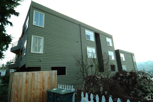 Photo - Belvedere Apts.   Queen Anne