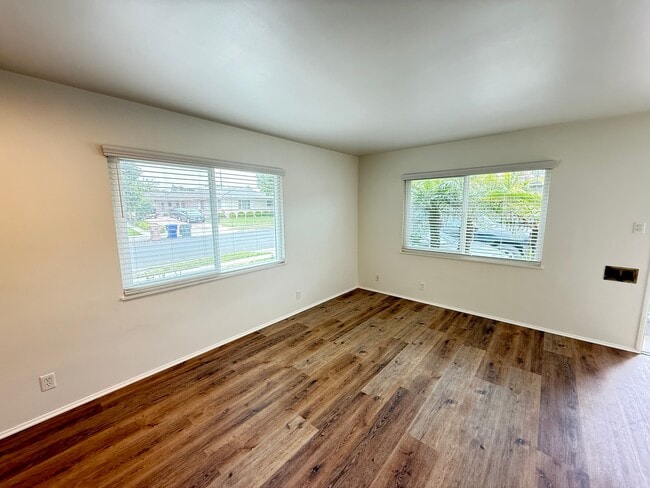 Photo - 286 Homer Ave