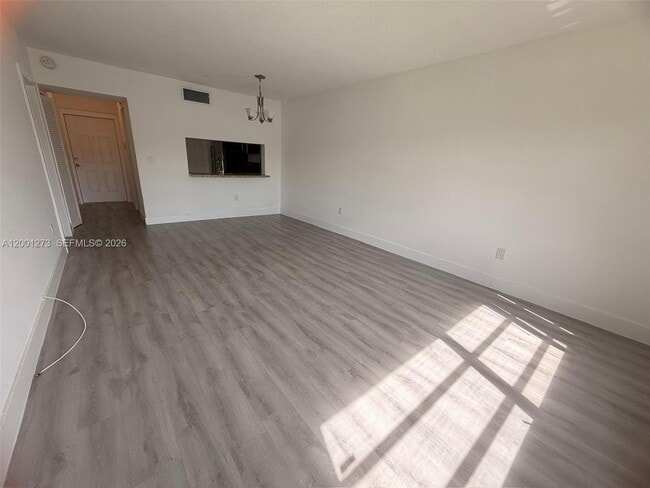 Photo - 20111 NE 27th Ct Unit K102