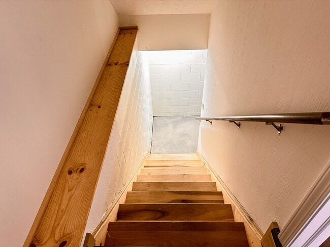 Photo - 33168 Beverly Ln