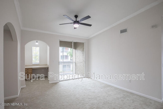 Photo - 10075 Gate Pkwy Unit 2605