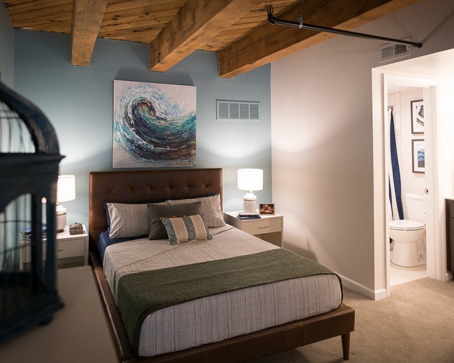 Photo - Shadyside Commons