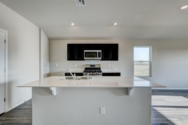 Photo - 11832 KAMERON Wy