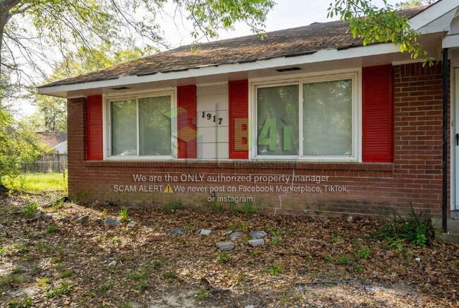Photo - 1917 Watkins Dr