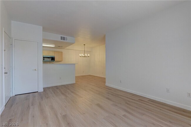 8250 N Grand Canyon Dr Unit 2026