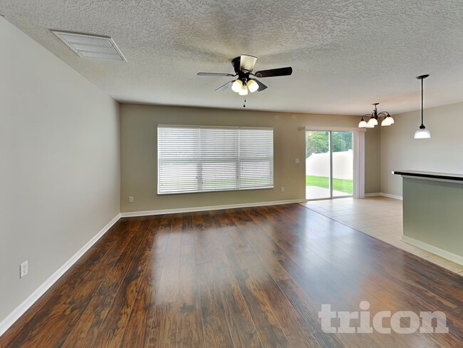 Photo - 3165 Kearns Rd