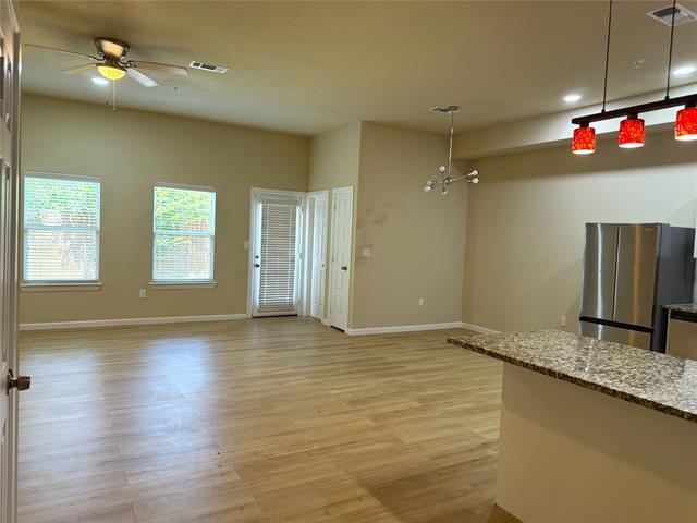230 Heritage Ct