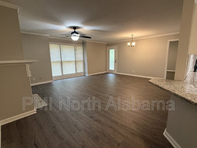 Photo - 4988 7 Pine Cir