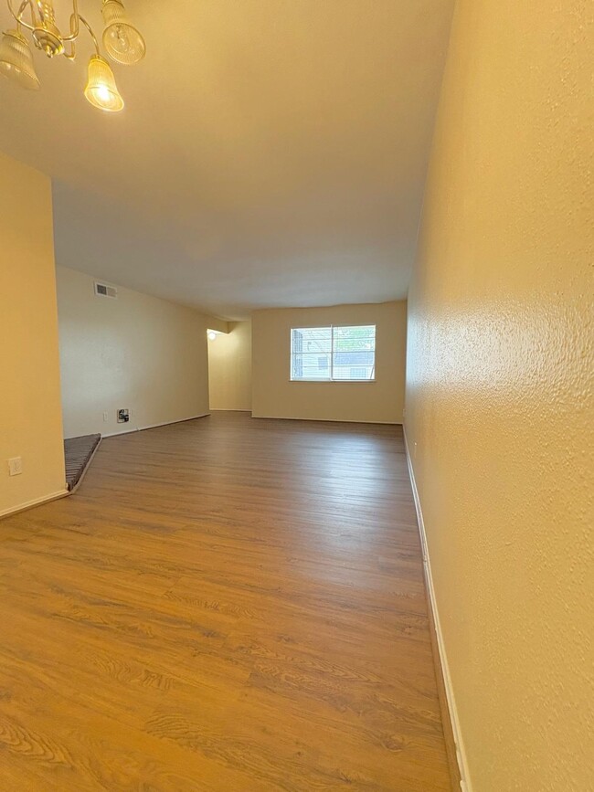 Photo - 6200 W Tidwell Rd Unit 606