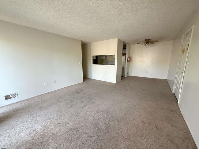 Photo - 81 Colonial Ct Unit 81