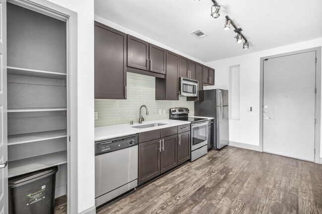 A modern kitchen at Markethaus 3700 in Plano Texas.
