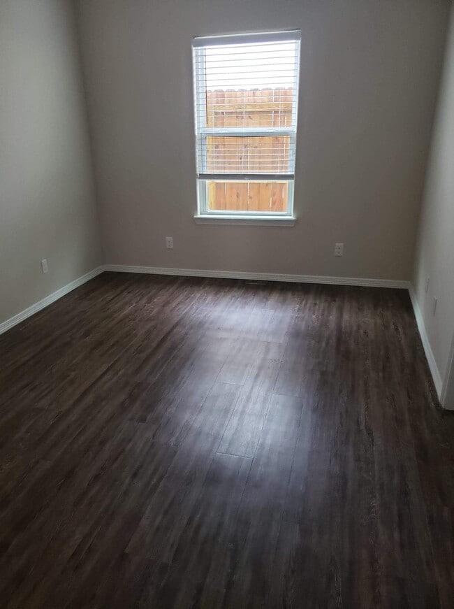 Photo - 722 W King Ave Unidad C