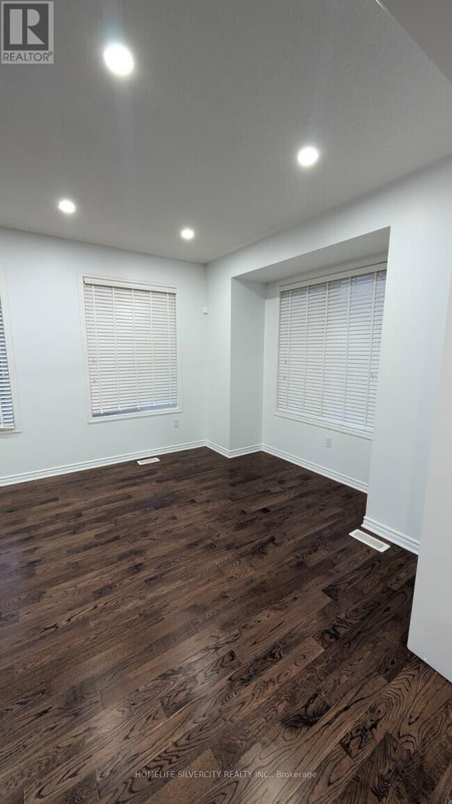 Photo - 39 Boothill Dr