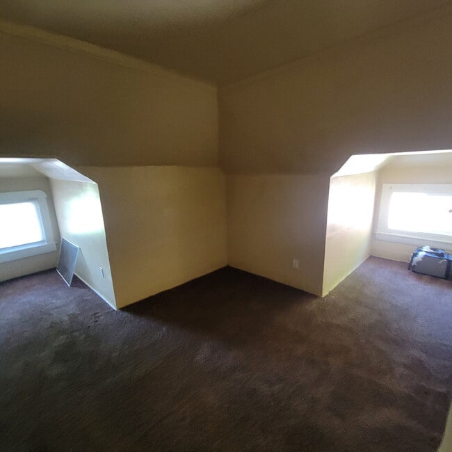 Photo - Westside 5BR/2BA House w/Fenced-In Yard!