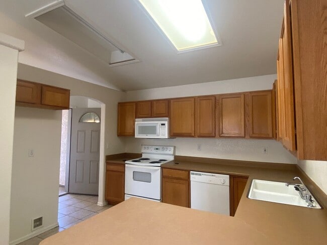 Photo - 2065 Runabout Dr Unit #102