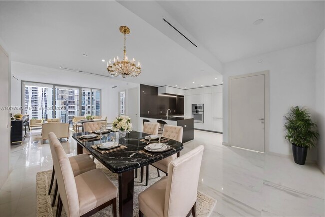 Photo - 300 Biscayne Blvd Way Condominio Unidad 3009