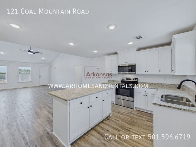 Photo - 209 Round Mountain Rd