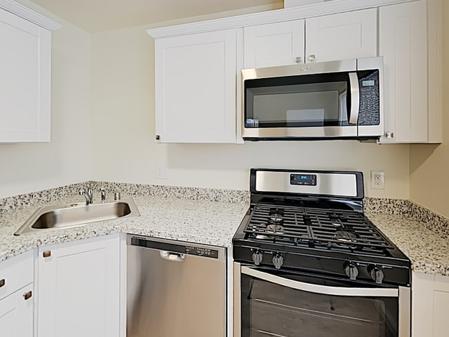Building Photo - 2065 15th Ave Rental