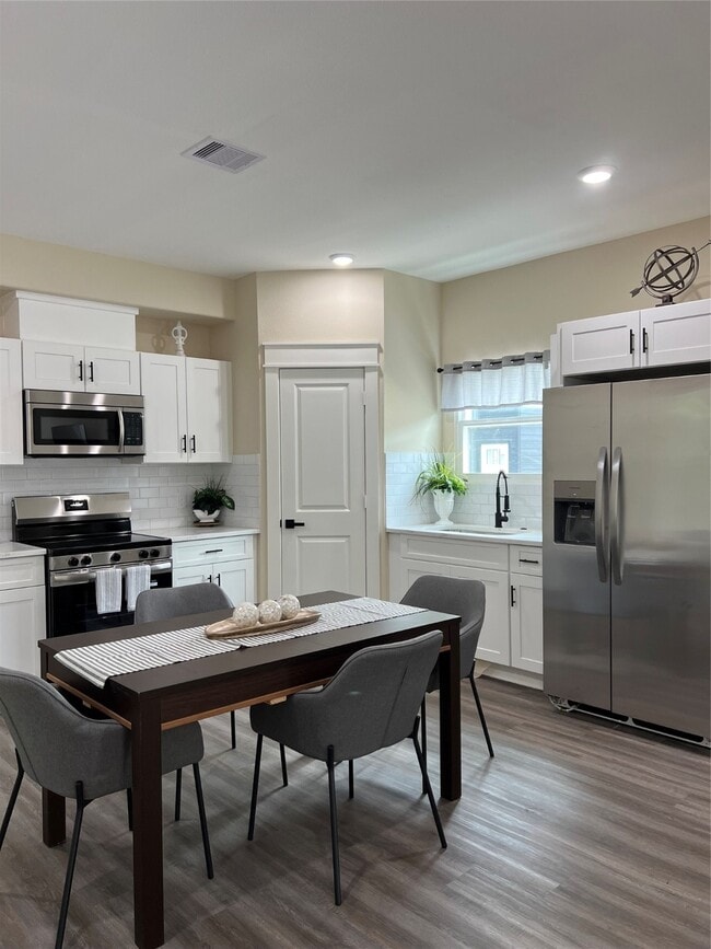 Photo - 9441 Radio Rd