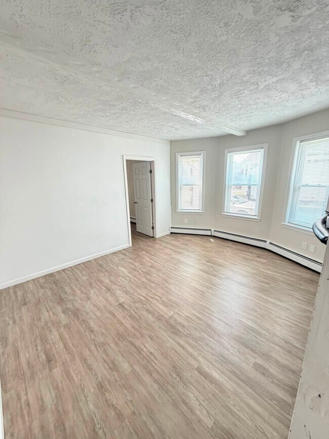 Photo - 61 Cohasset St Unit 1