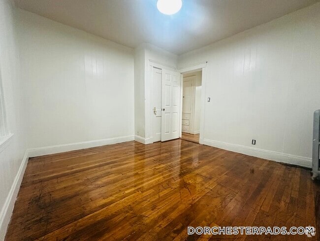 Building Photo - 28 Bullard St Rental