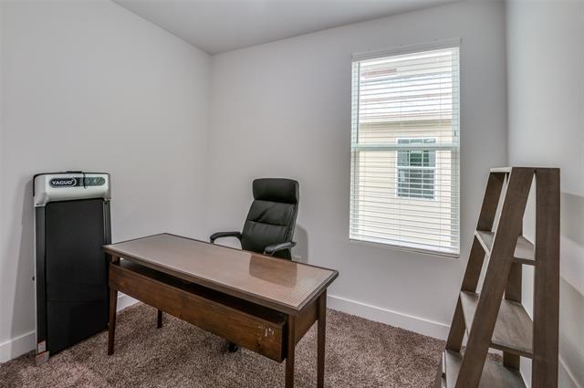 Photo - 2325 Budd St