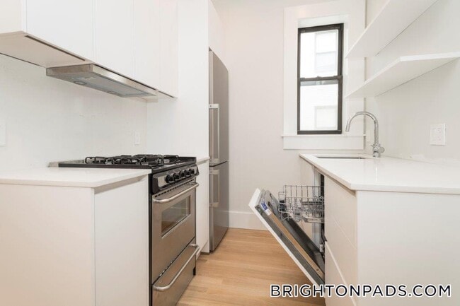 Building Photo - 12 Elko St