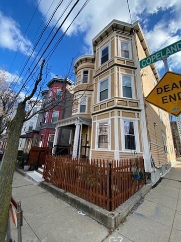 49 Copeland St Unit 1