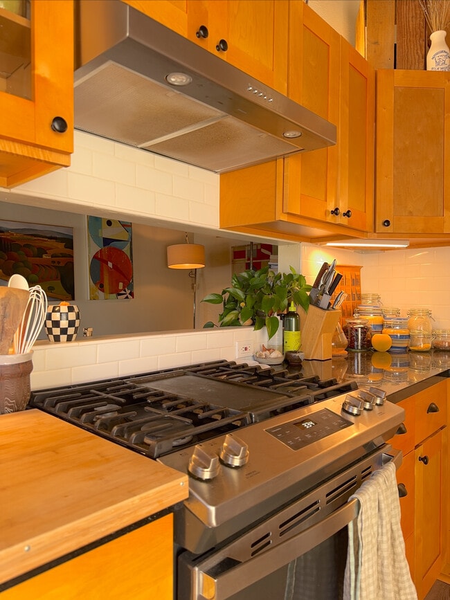 Photo - 2075 Thomas Ave Unidad 2075 Thomas Avenue