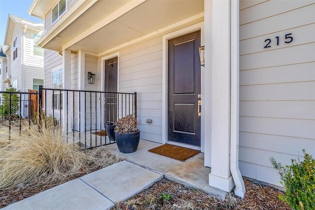 Photo - 215 Athenia Dr