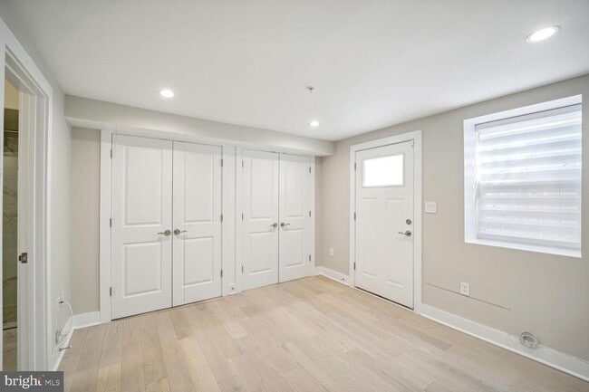 Photo - 901 Lawrence St NE Unit B