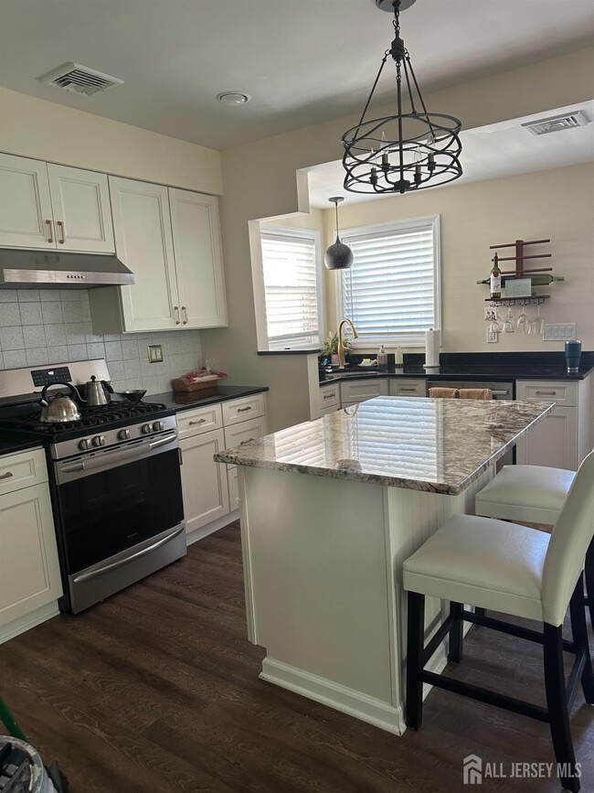 Photo - 75 5th Ave