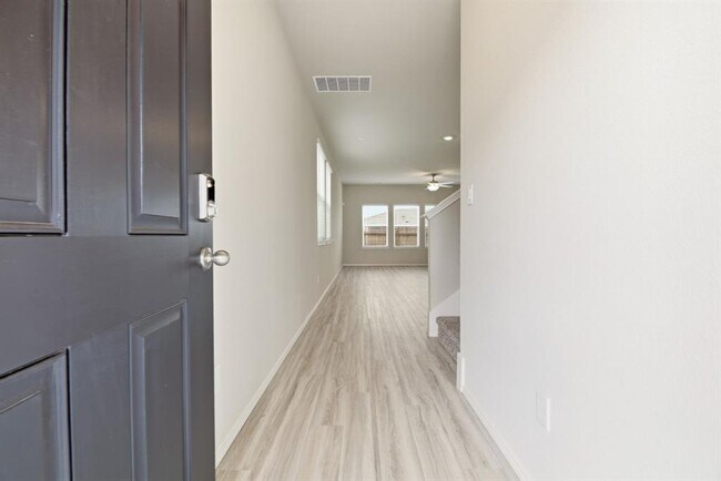 Photo - 12809 Village Spun Plz