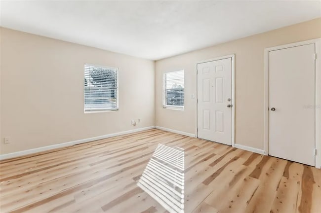 Photo - 1590 Hilldale Rd