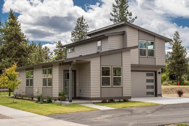 Photo - 1 Bed/1 Bath ADU on Bend's Eastside - Cessna Drive