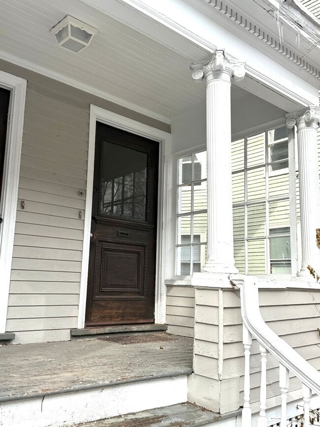 Photo - 130 Neal St Unidad 132 Neal St