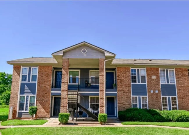 Building Photo - 1400 Eagle Lake Rd Rental