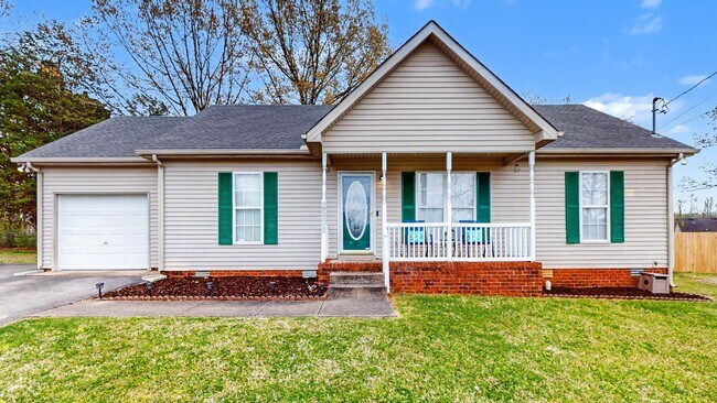 Photo - 2553 Hillingdon Dr