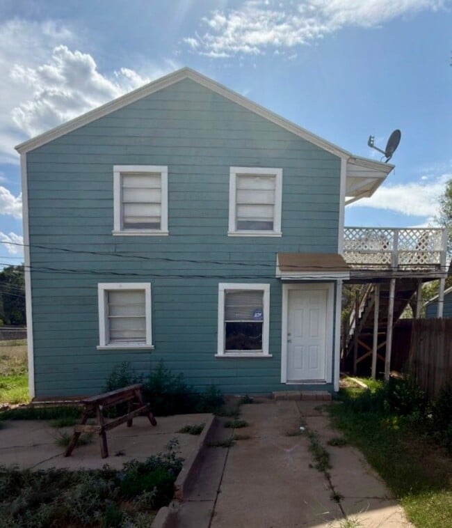 Building Photo - 2304 Avenue V Unit A