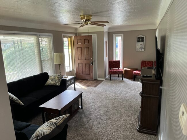 Photo - 37678 Lorie Blvd